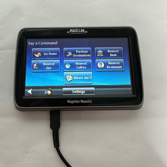 Magellan Maestro 4700 Automotive Car Vehicle GPS Navigator 4.7" Touch Screen - Picture 5 of 13
